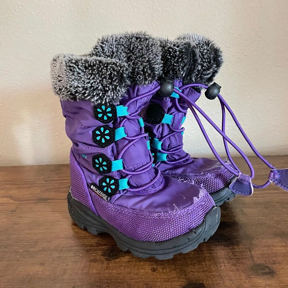 Size 6 / Toddler Girl Kamik Snow Boots